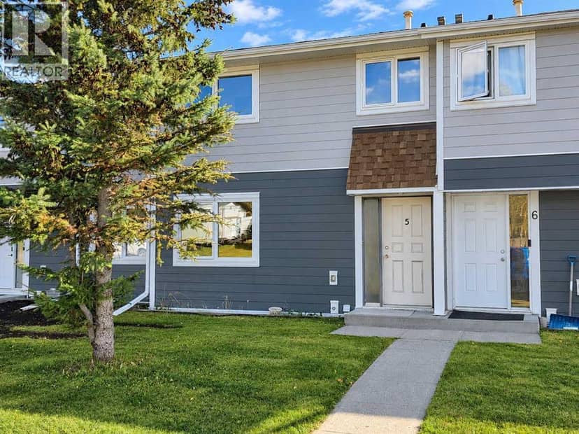 5 97 Avenue, Grande Cache