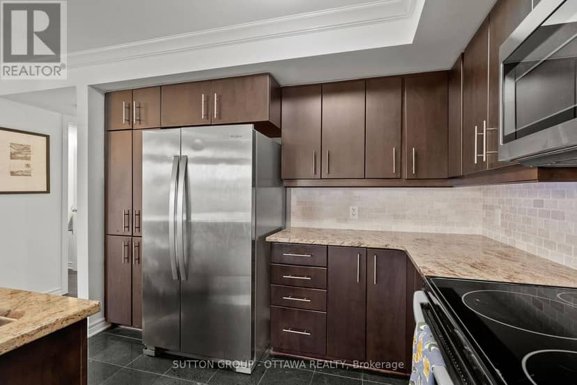 7 - 565 Stonefield Private — photo 14 of 36