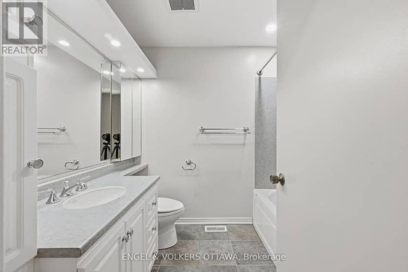 885 Plante Drive — photo 27 of 40
