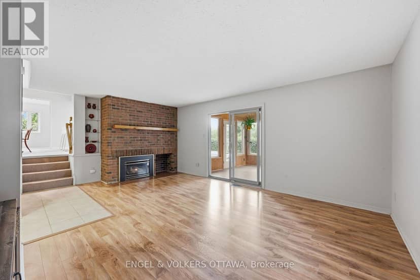 885 Plante Drive, Ottawa, photo 8