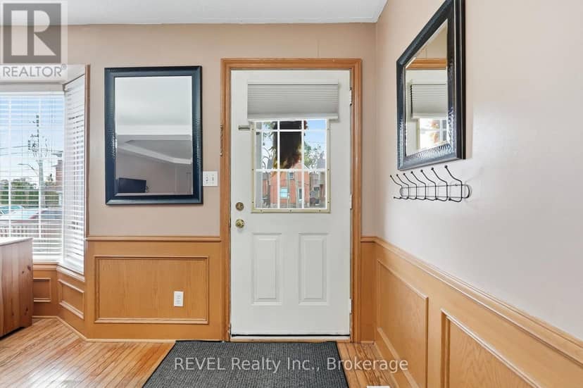 3 Ormond Street N, Thorold, photo 3