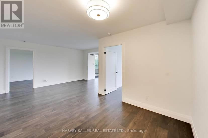 314 - 268 Ridley Boulevard — photo 15 of 40