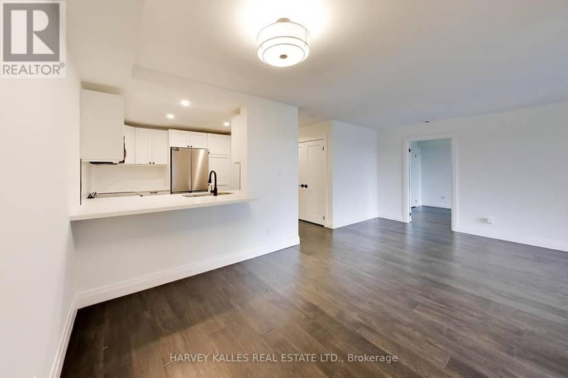 314 - 268 Ridley Boulevard — photo 17 of 40