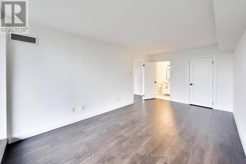 314 - 268 Ridley Boulevard — photo 25 of 40