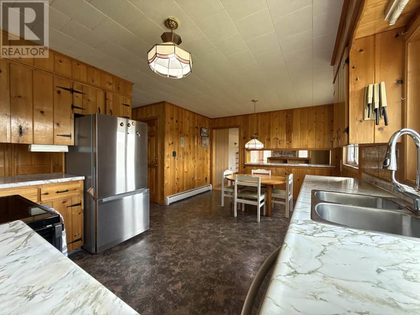 22807 Highway 7, Sheet Harbour, photo 3