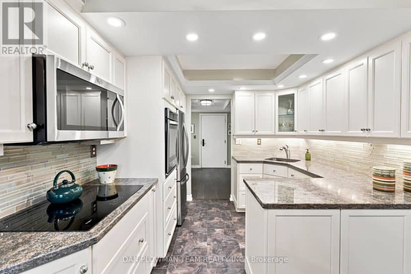 1003 - 900 Wilson Road N — photo 11 of 40