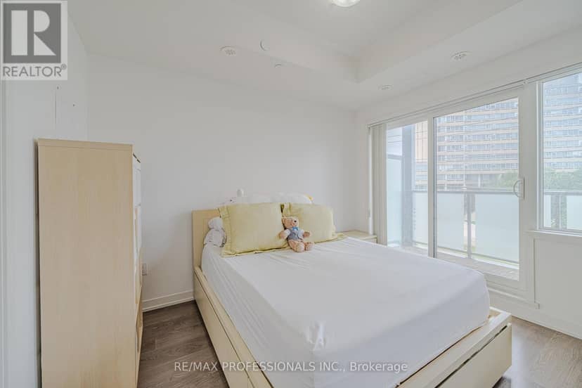 401 - 5155 Sheppard   East Avenue — photo 13 of 29