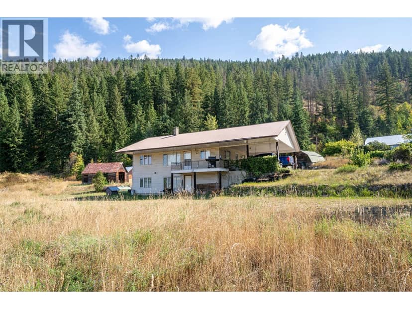 4596 Back Enderby Road, Spallumcheen