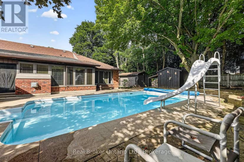 11 Elisabeth Street — photo 17 of 40