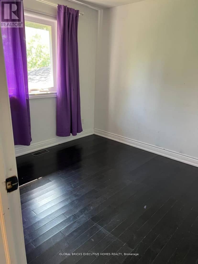 384 Ashbury Road — photo 3 of 22