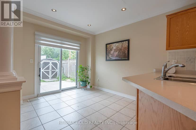 409 Fernforest Drive — photo 10 of 36