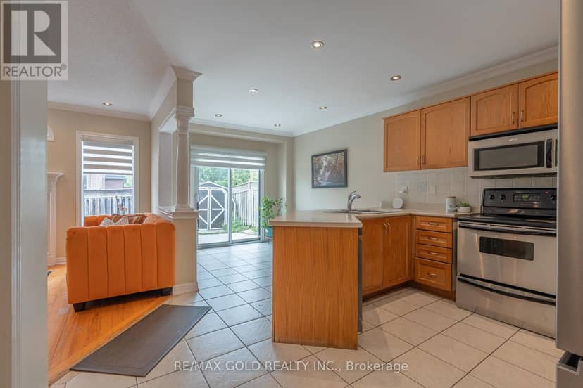 409 Fernforest Drive — photo 6 of 36