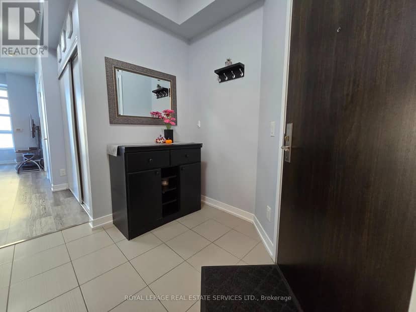 601 - 840 Queens Plate Drive, Toronto, photo 6