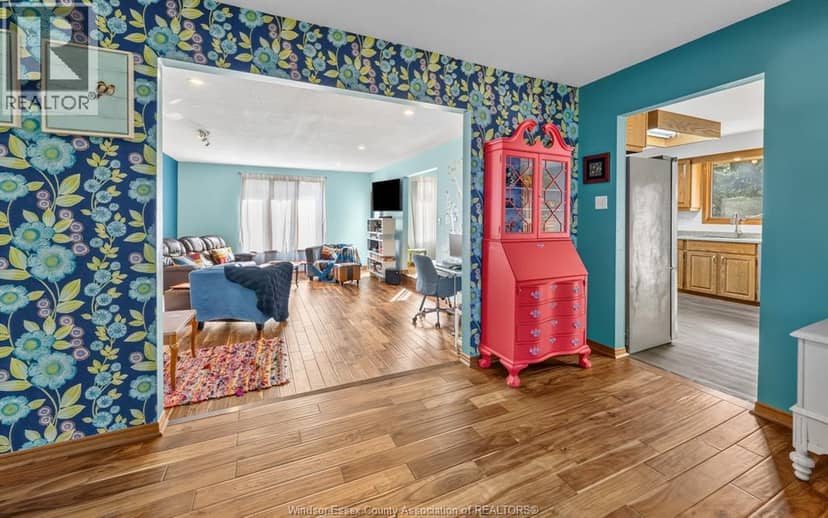 1748 Hebert STREET — photo 3 of 33