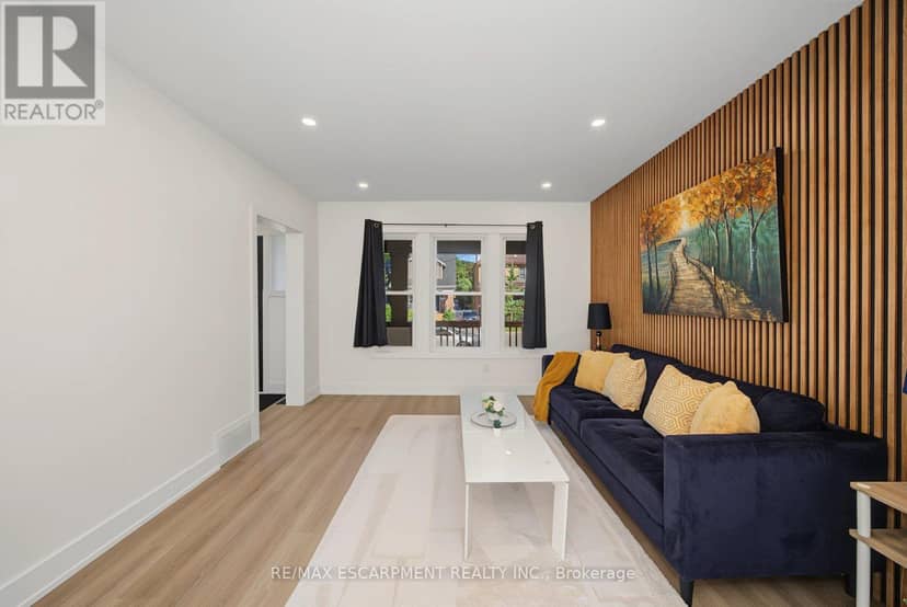 234 Balmoral Avenue S — photo 8 of 37
