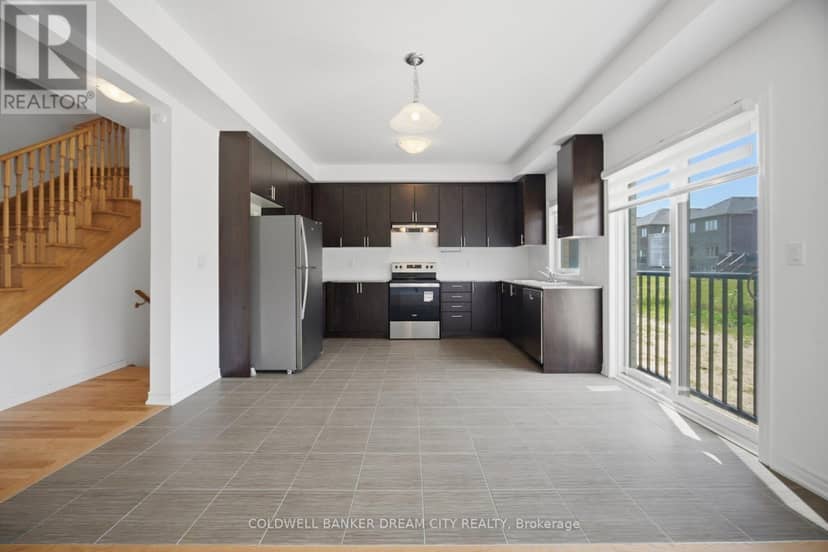420 Vandusen Avenue — photo 13 of 40