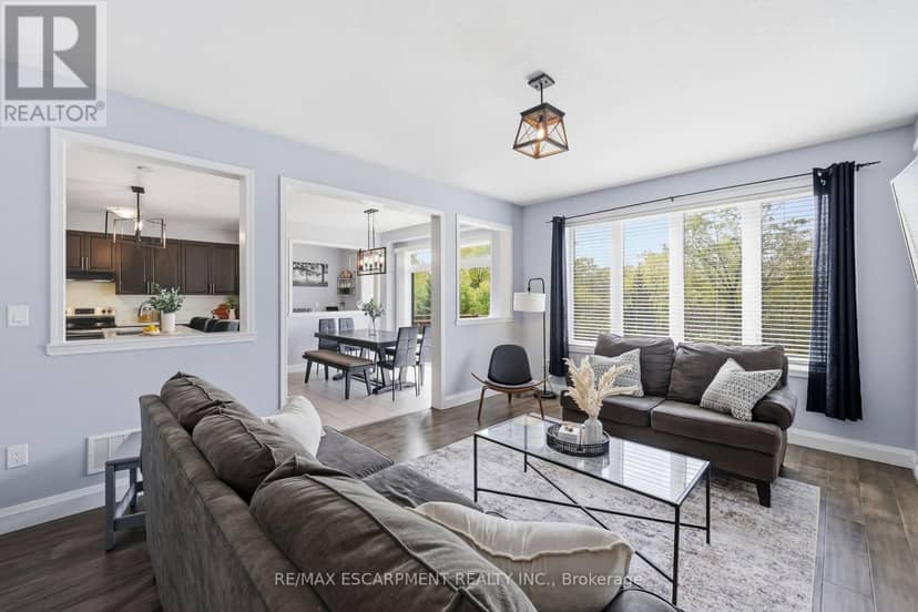 47 Larry Crescent — photo 17 of 39
