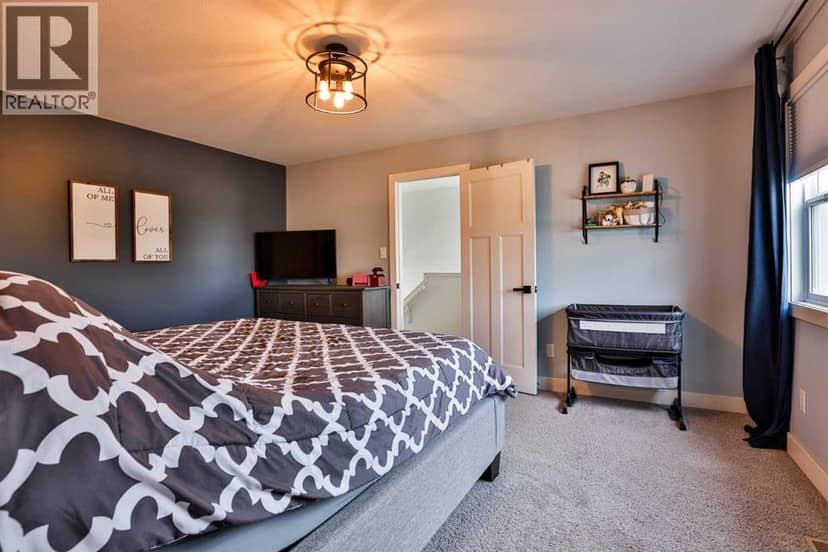 1616 Coalbanks Boulevard W — photo 15 of 26