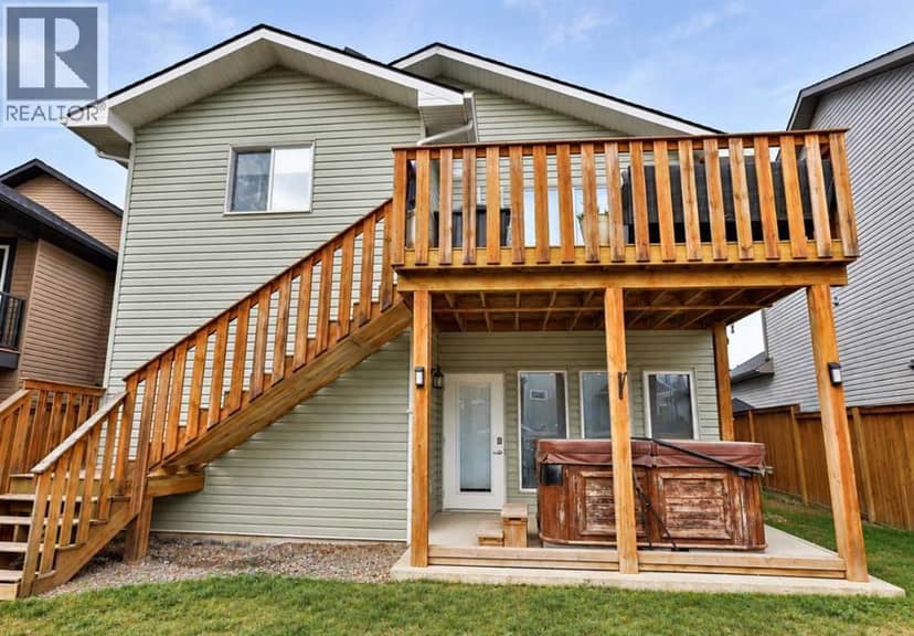 1616 Coalbanks Boulevard W, Lethbridge, photo 2