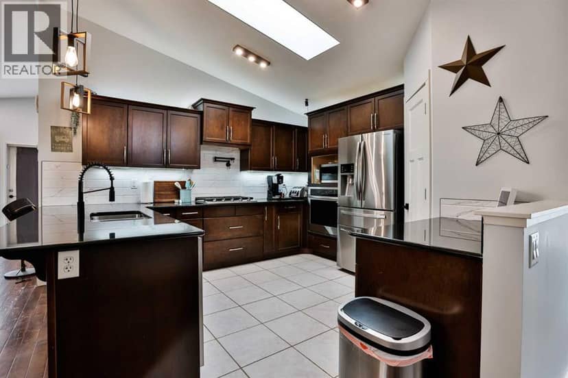 1616 Coalbanks Boulevard W, Lethbridge, photo 4