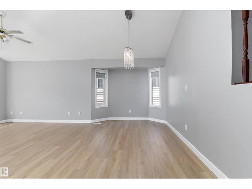 14707 33 ST NW — photo 10 of 40