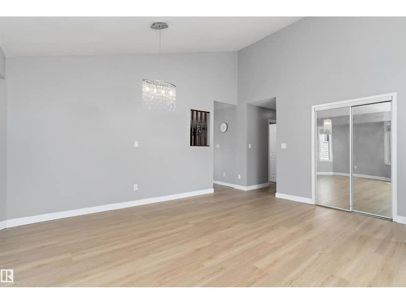 14707 33 ST NW — photo 12 of 40