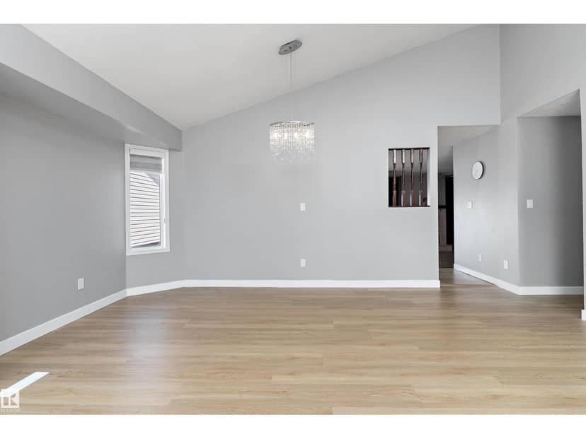 14707 33 ST NW — photo 11 of 40