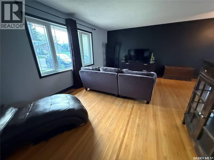 830 20th STREET W, Prince Albert, photo 2