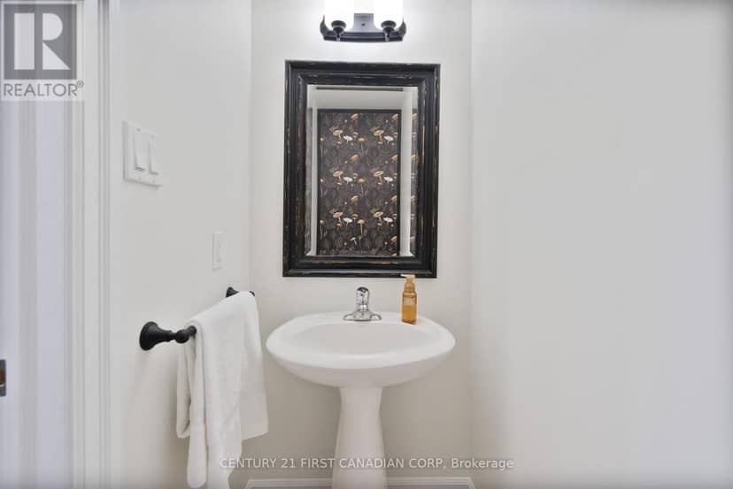 1625 Shore Road — photo 16 of 40