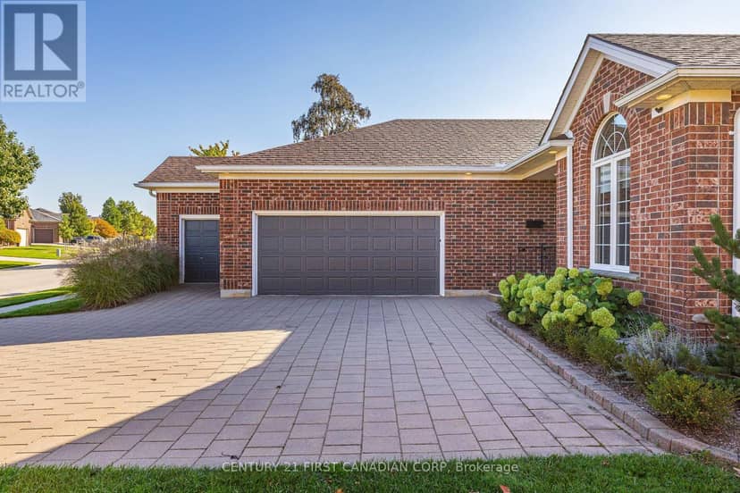 1048 Sandy Somerville Drive, London South, photo 4