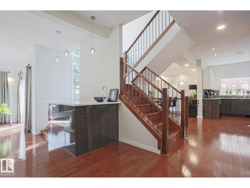 995 Ogilvie Bv NW — photo 14 of 40