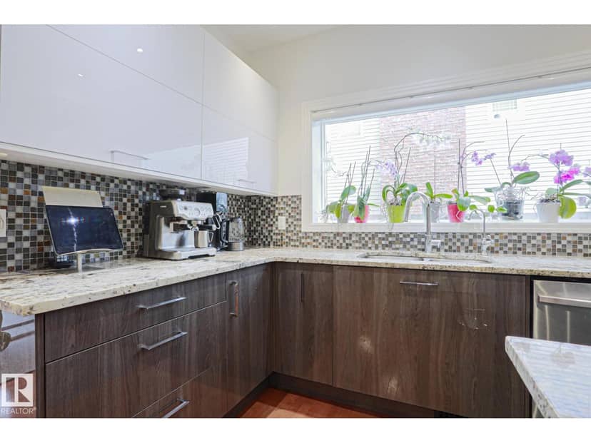 995 Ogilvie Bv NW — photo 31 of 40
