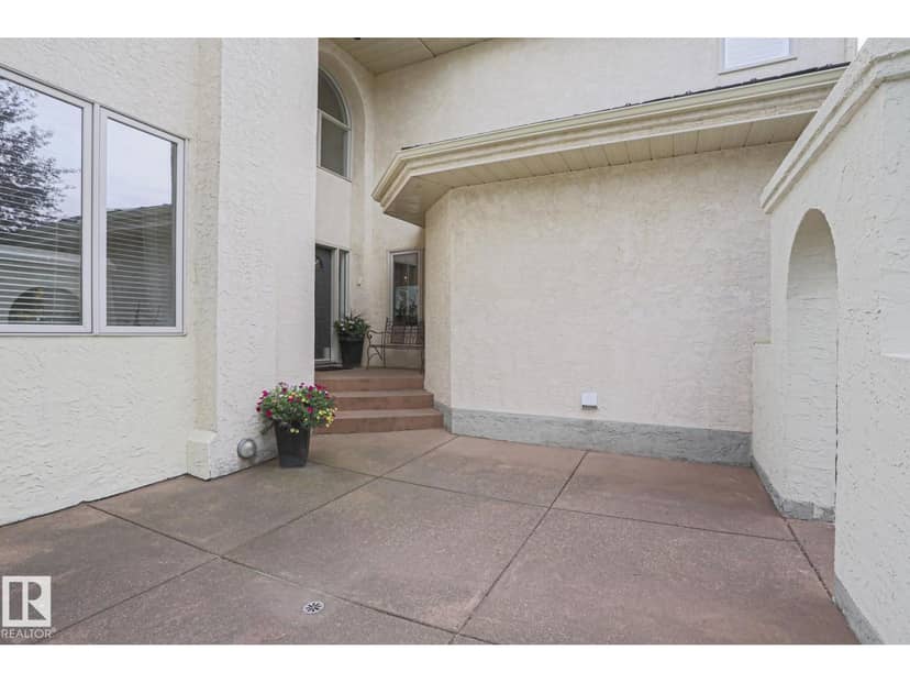 995 Ogilvie Bv NW, Edmonton, photo 4