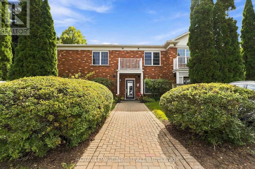205 - 4090 John Charles Boulevard, Lincoln, photo 2