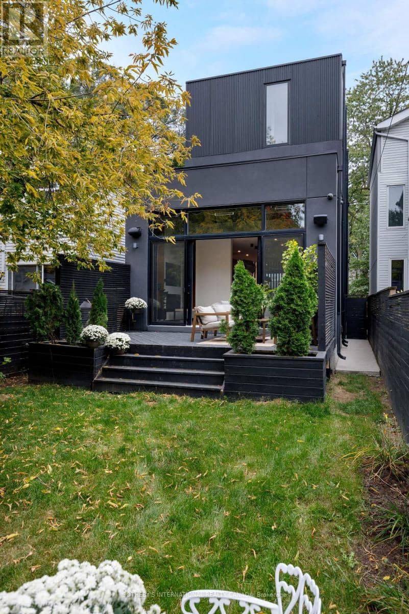 34 Hastings Avenue — photo 21 of 40