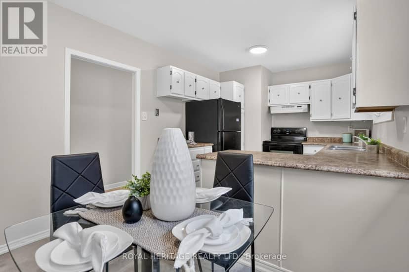 914 Donovan Crescent, Whitby, photo 3