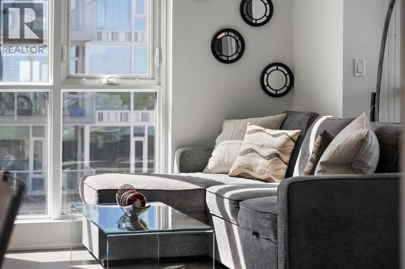 810, 550 Riverfront Avenue SE, Calgary, photo 8