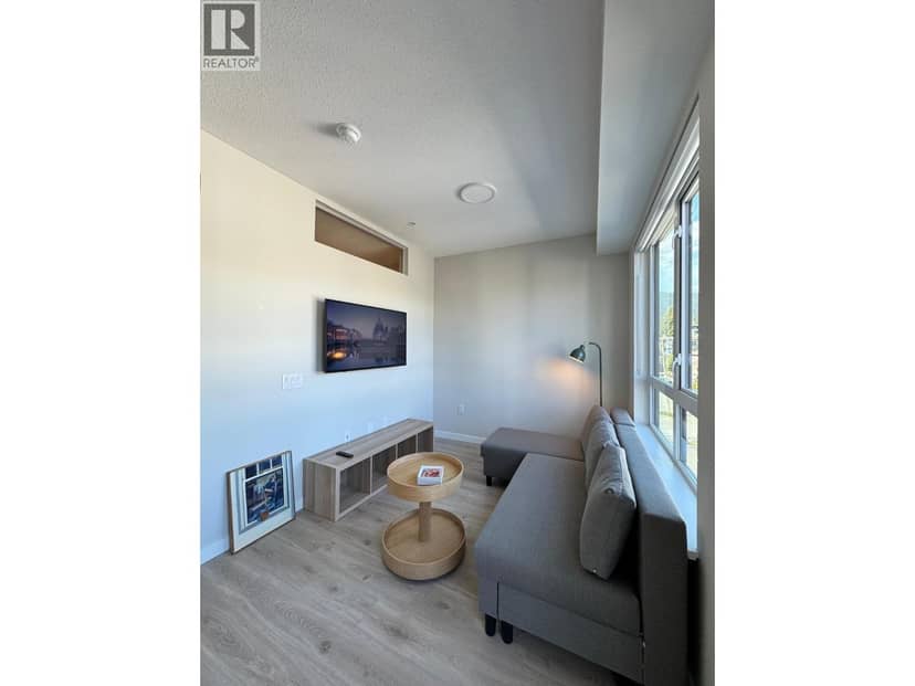 410 110 E 17TH STREET, North Vancouver, photo 4