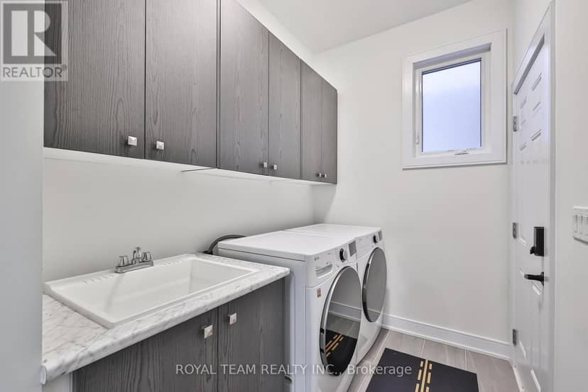 1361 Blackmore Street — photo 37 of 40