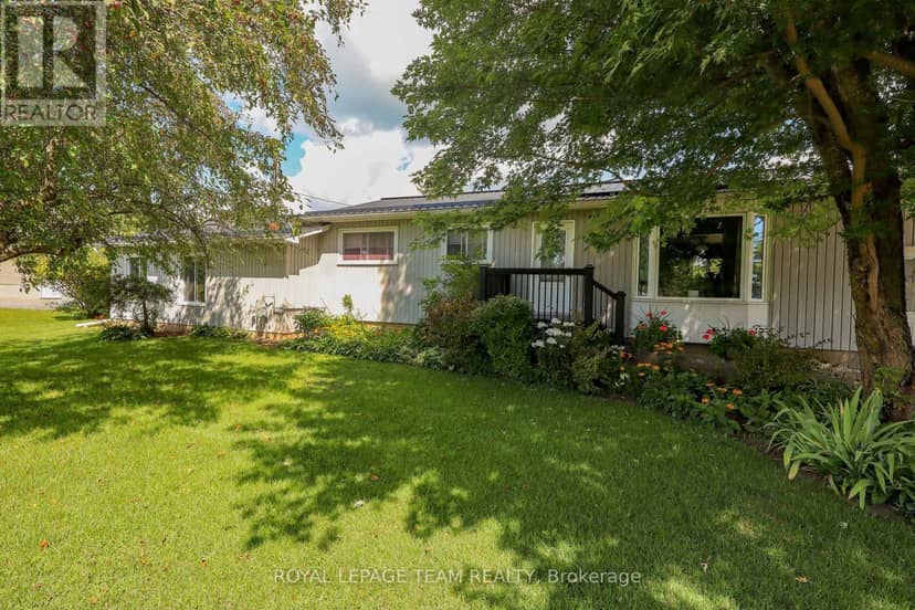 3041 Bridge Street — photo 2 of 35
