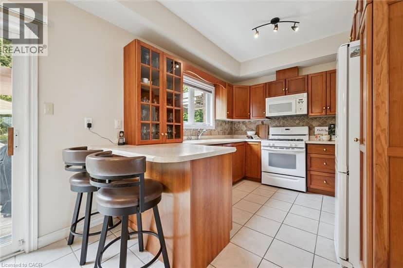 487 E ST ANDREW Street E — photo 15 of 40