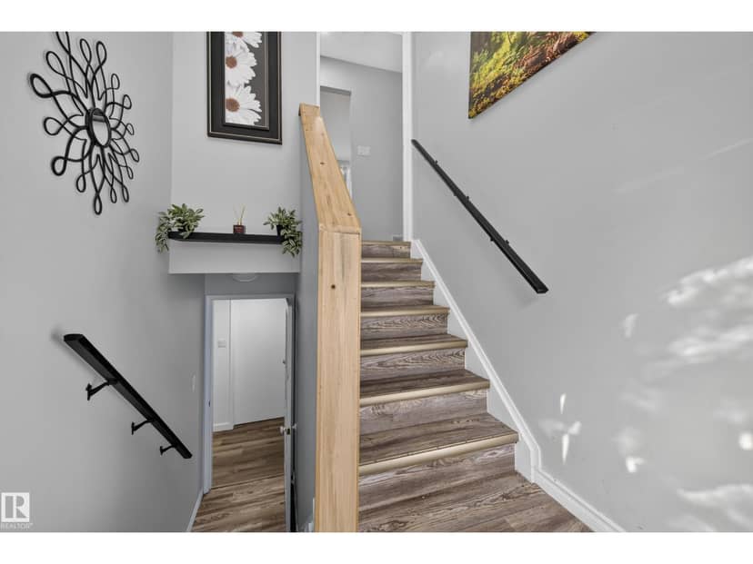 37 Graham Rd, Sherwood Park, photo 3