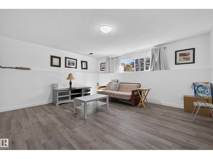 37 Graham Rd — photo 22 of 40
