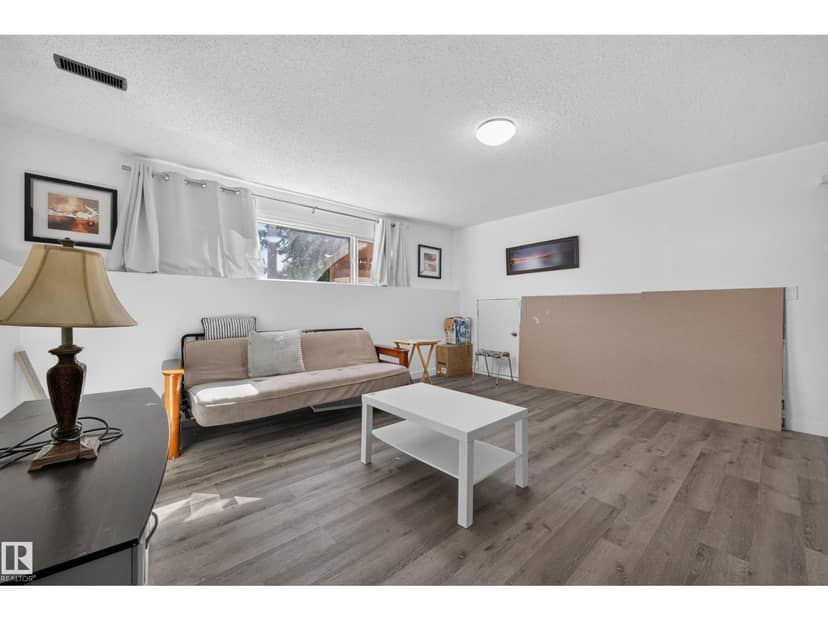 37 Graham Rd — photo 23 of 40