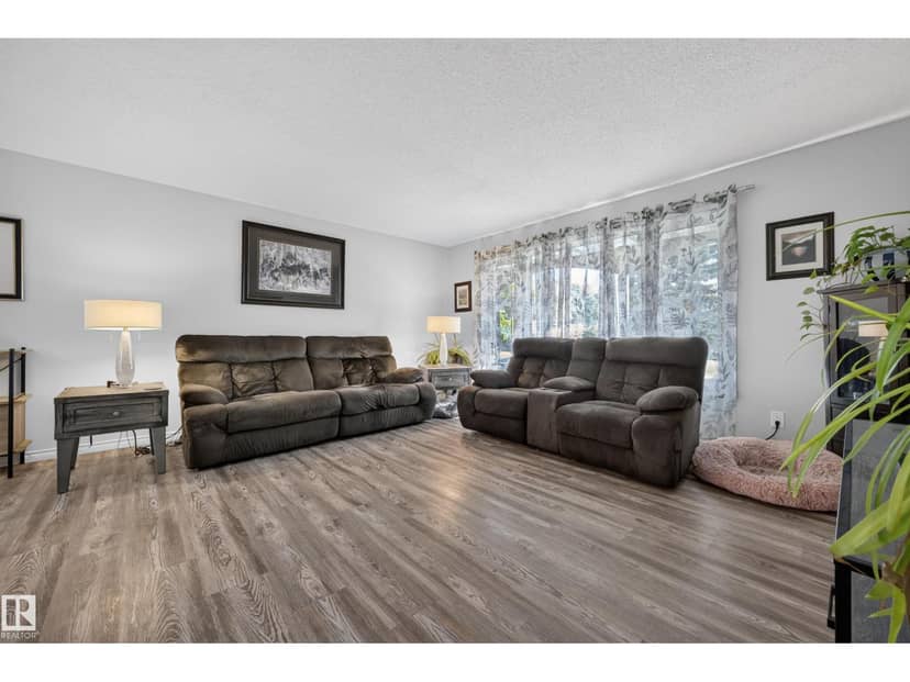 37 Graham Rd, Sherwood Park, photo 4