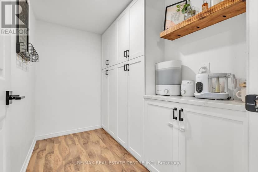 3 - 51 Petra Way — photo 10 of 40