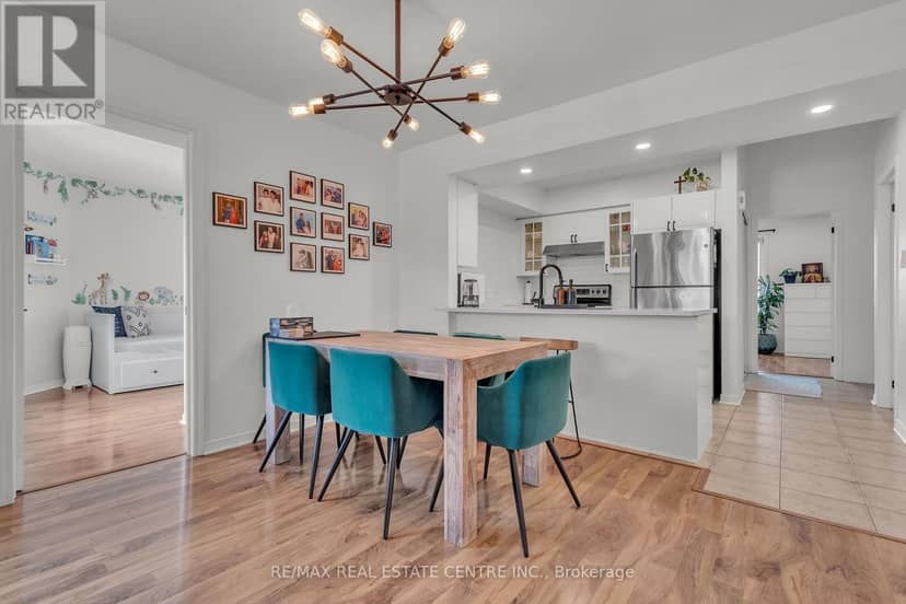 3 - 51 Petra Way — photo 13 of 40