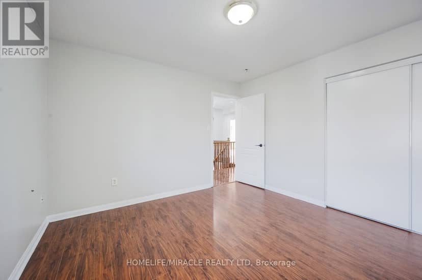 17 Latania Boulevard — photo 37 of 40