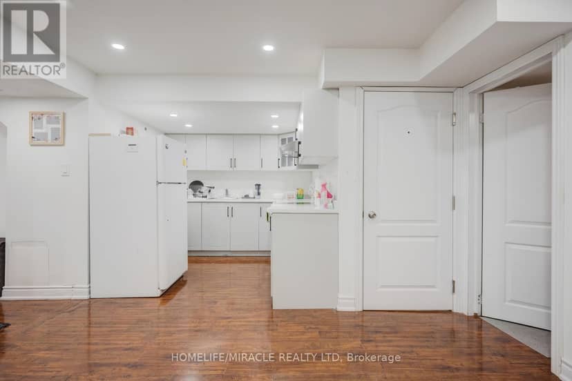 17 Latania Boulevard — photo 40 of 40
