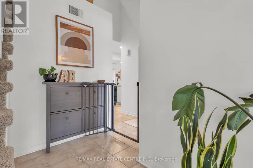 3 - 51 Petra Way — photo 4 of 40